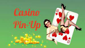 Un jugador genuino examina el establecimiento Pin-Up Gambling